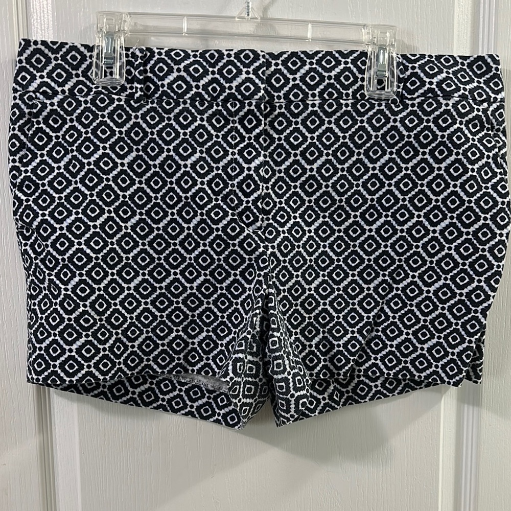 LOFT Black and White Geometric Bermudas